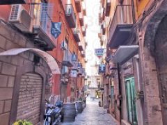 Three-room apartment for sale a stone''s throw from Via Toledo Piazza Plebiscito - 3