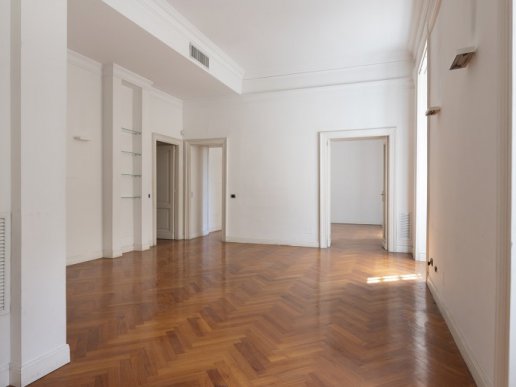 Elegant and bright apartment of 249 sqm with cellar - 3