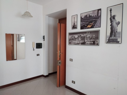 Large three-room apartment for sale in Via Paolo Barison - 7