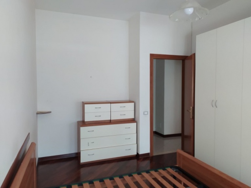 Large three-room apartment for sale in Via Paolo Barison - 9